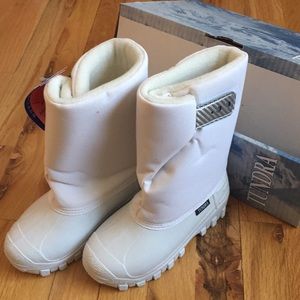 Tundra winter snow boots